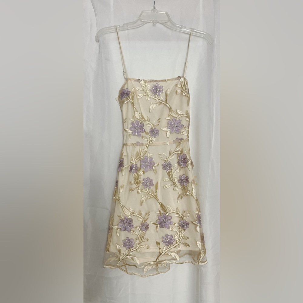 Lucy in the Sky Amari Gold Floral Hoco Dress